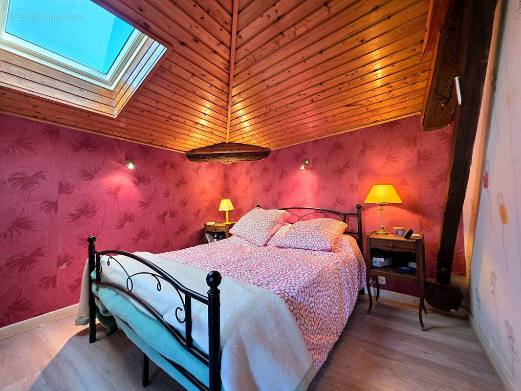 Maison à GENISSIEUX