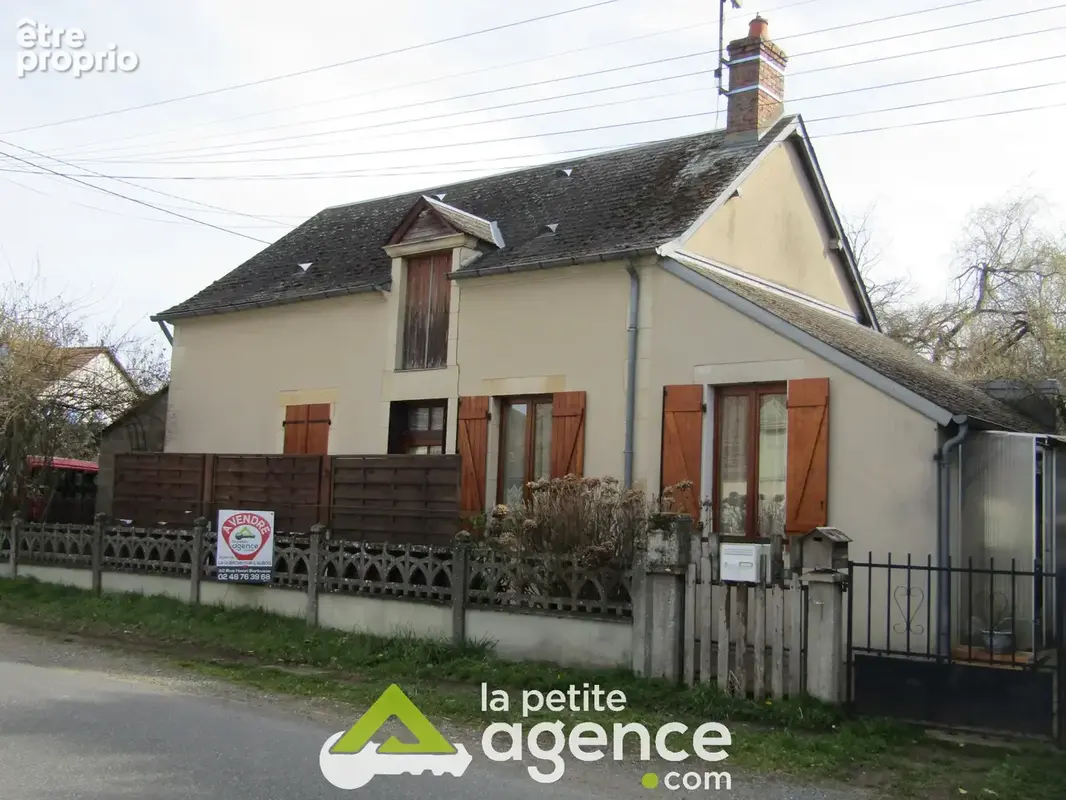 Maison 3 pièces 83 m² à vendre à La Chapelle-Hugon (18150) - photo 3