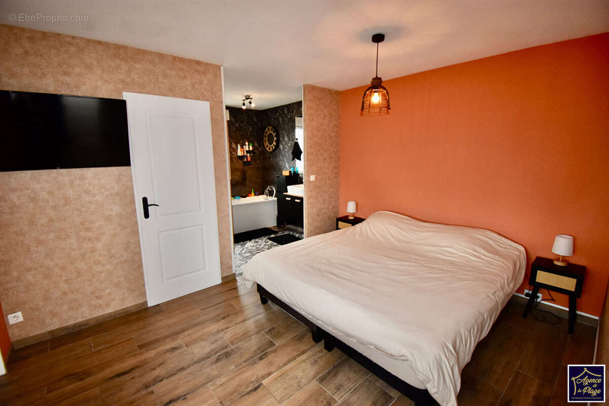 Semi plain-pied 3 chambres jardin garage COULOGNE - photo 4