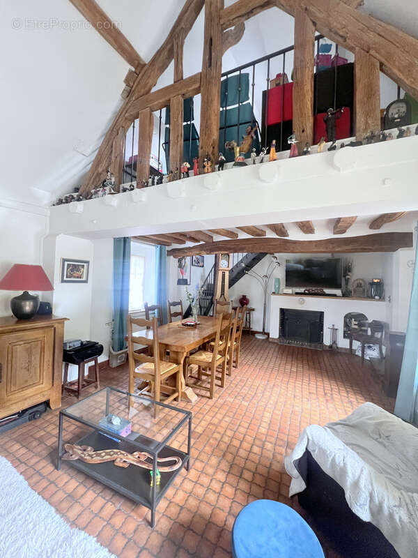 CHERISY 5 min - Charmante maison de caractère avec terrasse, garage et chalet de jardin - photo 2