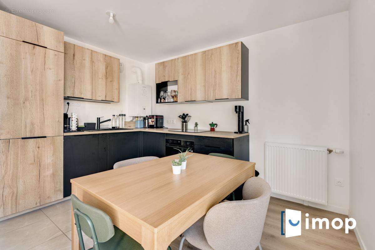Appartement à ROSNY-SOUS-BOIS
