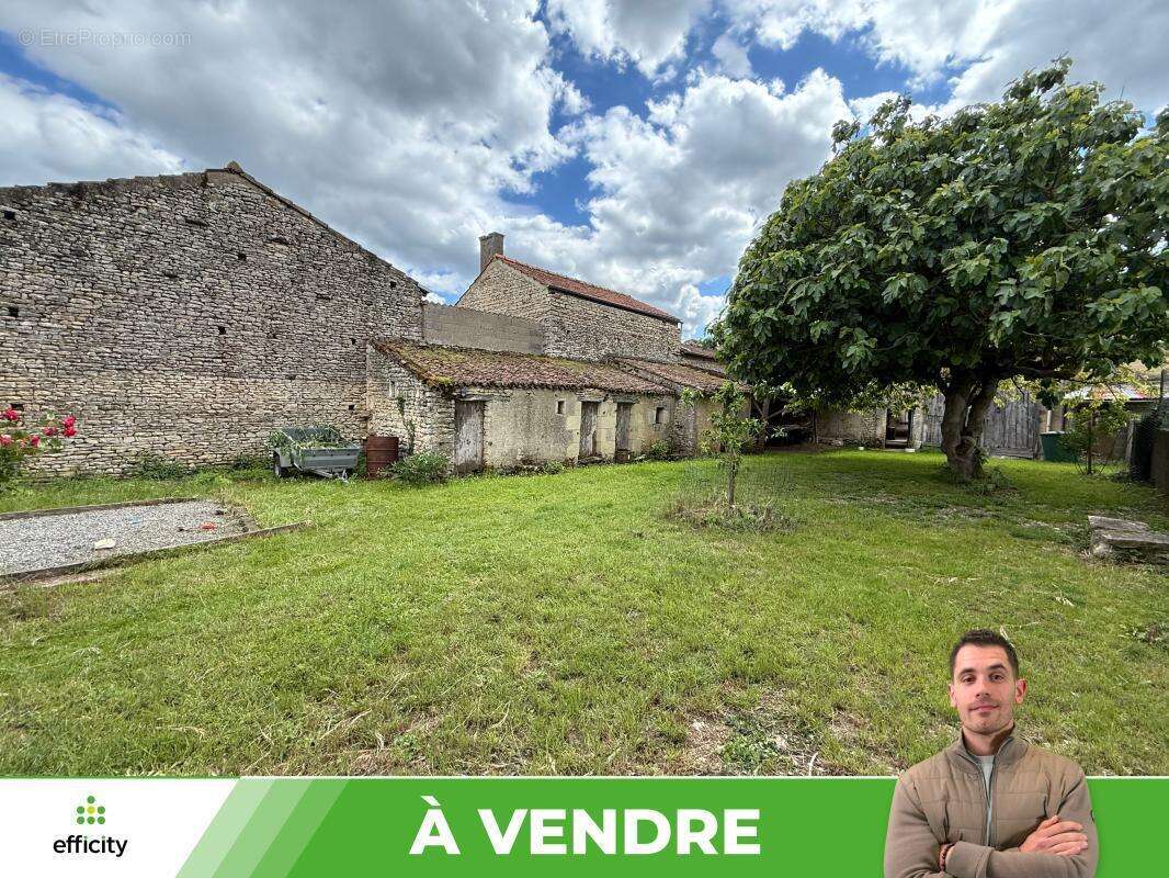 Maison à MASSOGNES