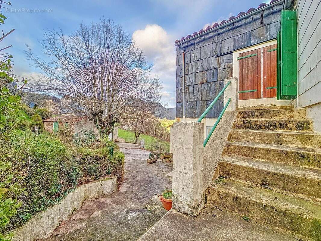Photo 2 - Maison à CASTANET-LE-HAUT