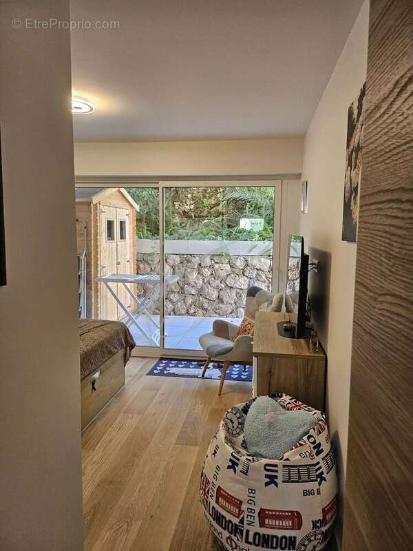 Appartement à ROQUEBRUNE-CAP-MARTIN