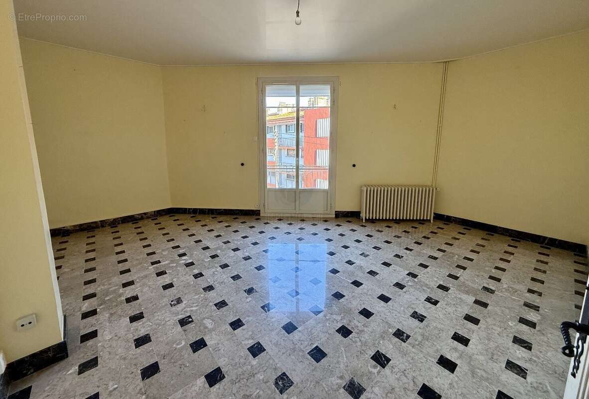 Appartement à BEZIERS