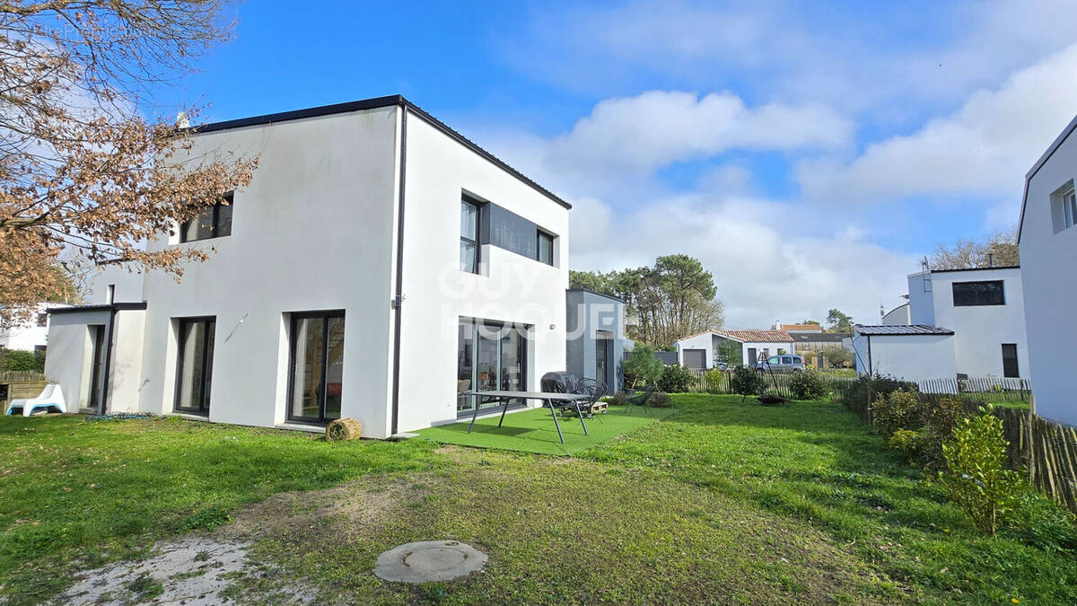 Maison à SAINT-HILAIRE-DE-RIEZ