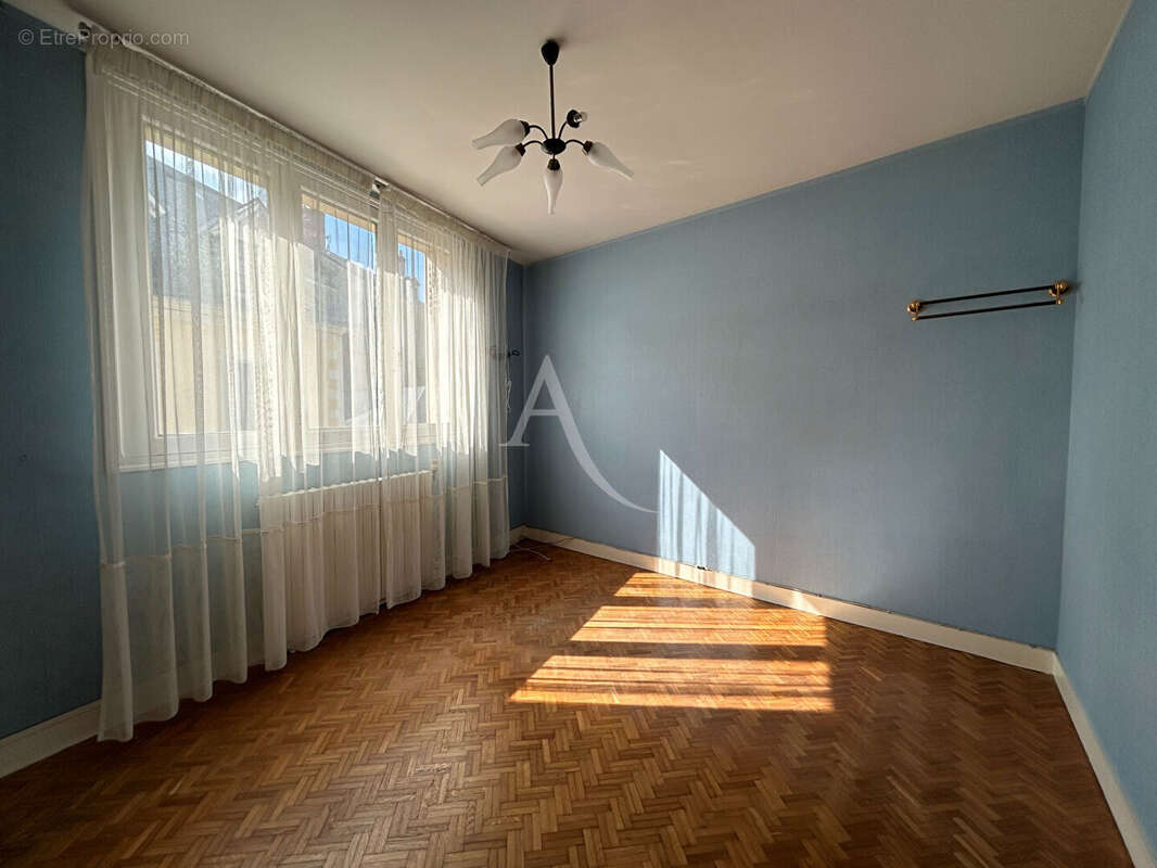 Maison à CHATEAU-GONTIER