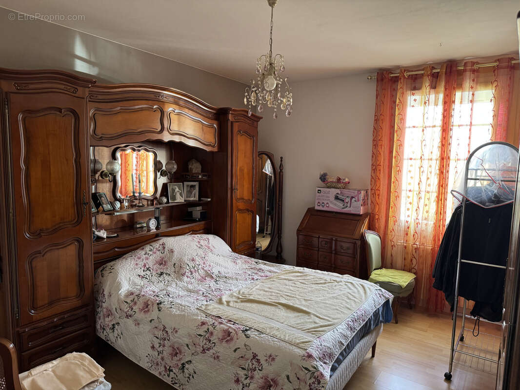 Maison à MONTESQUIEU