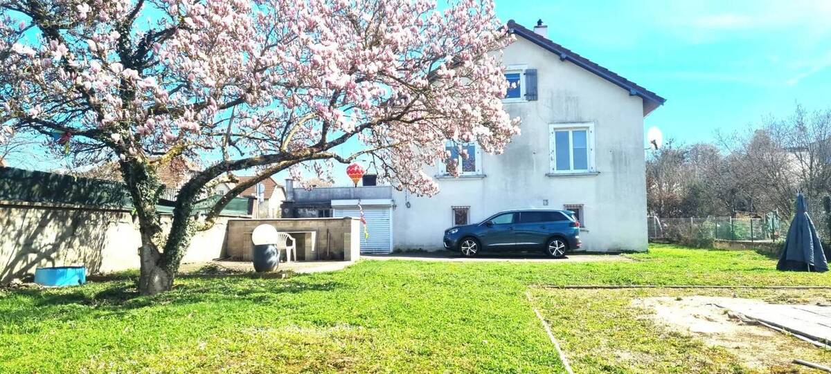 Maison à VOUJEAUCOURT