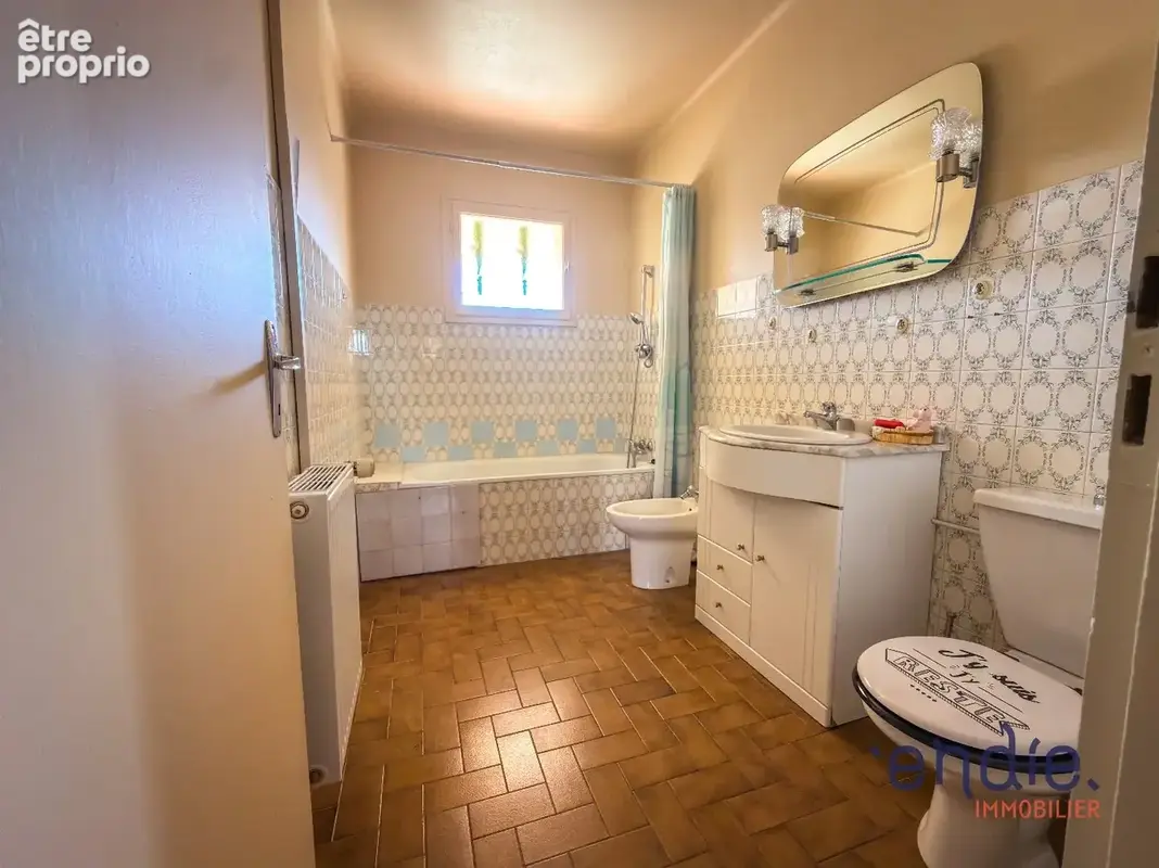 Villa 3 faces avec jardin, garage et 4 chambres - photo 11