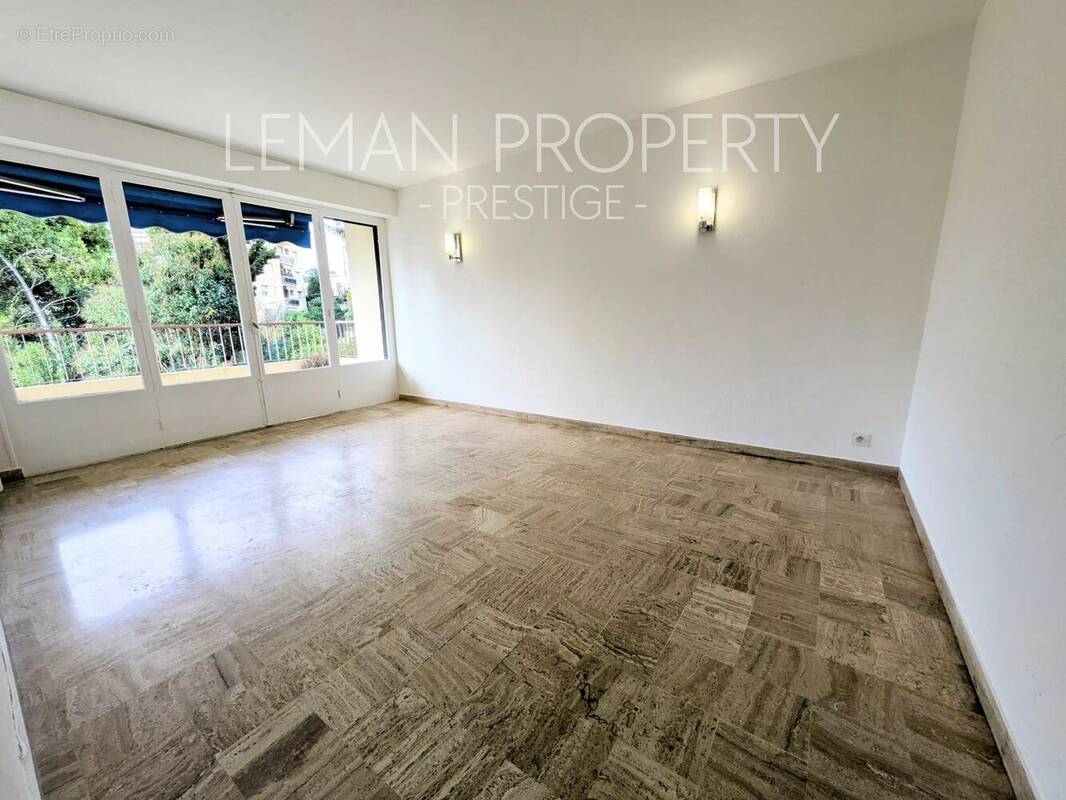 Appartement à LE CANNET