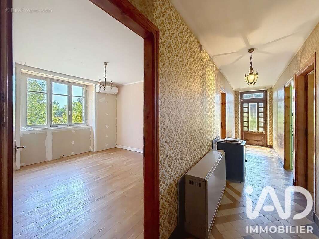 Maison 156 m² à Le Lonzac  - photo 3