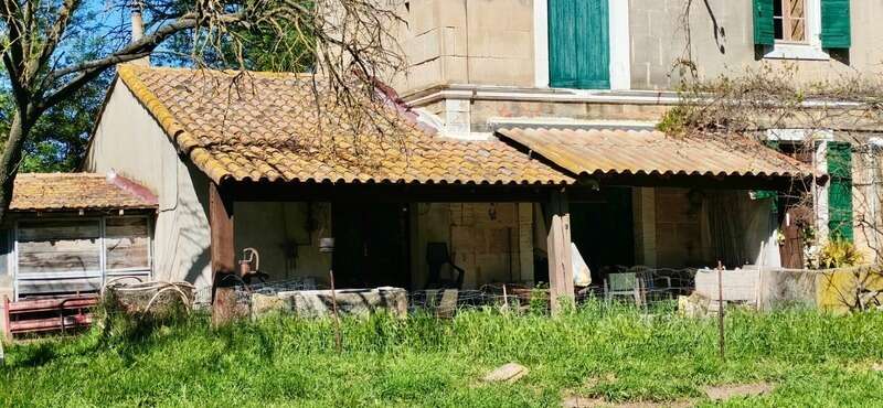 Maison à FONTVIEILLE