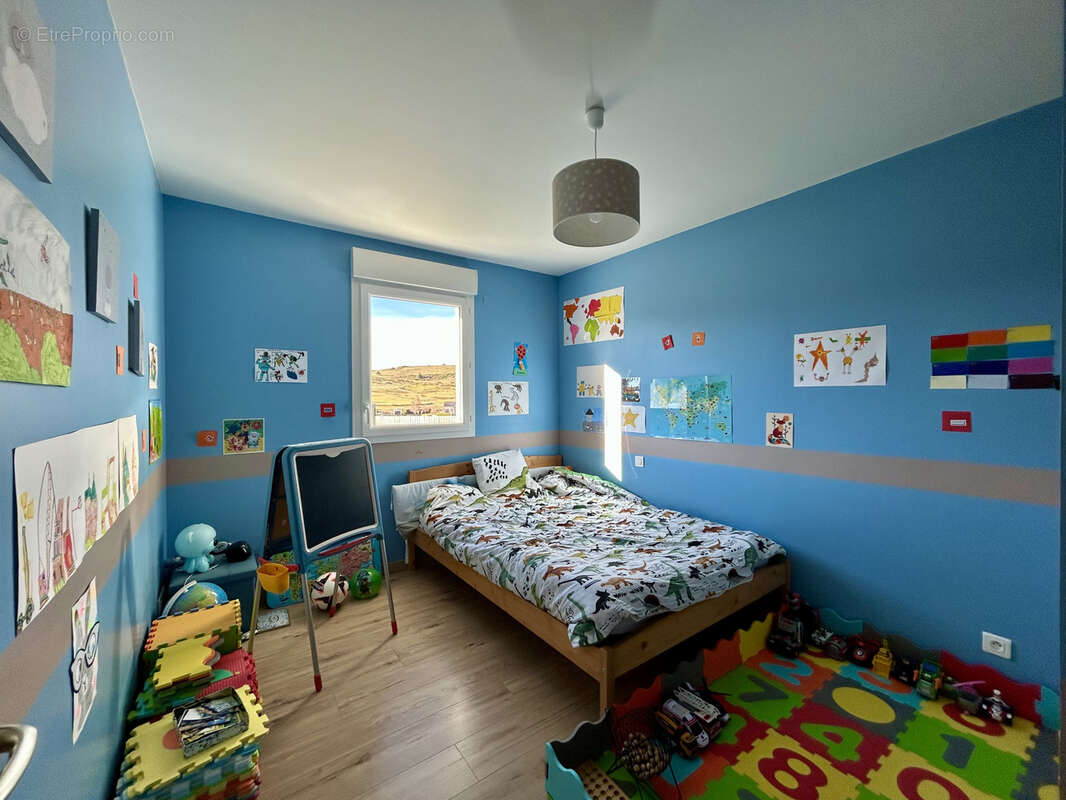 Maison à CHATEAUNEUF-DE-RANDON