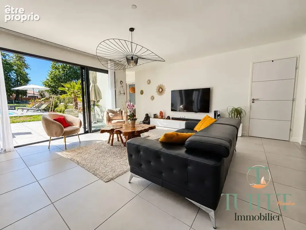 Maison 7 pièces 194 m² à vendre à Breuillet (17920) - photo 9