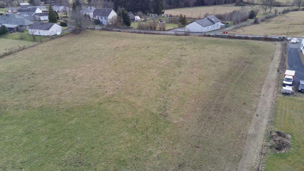 Terrain à GELLES