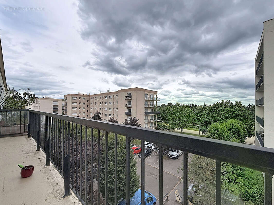 Appartement à MAUREPAS