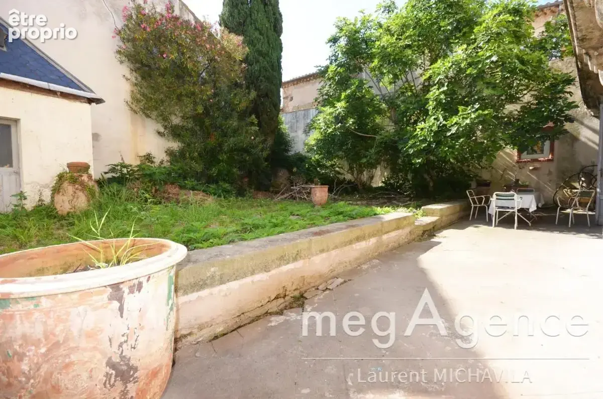 Maison de maître exceptionnelle de 300m2 avec jardin sur une parcelle de 536m2 à restaurer - photo 19