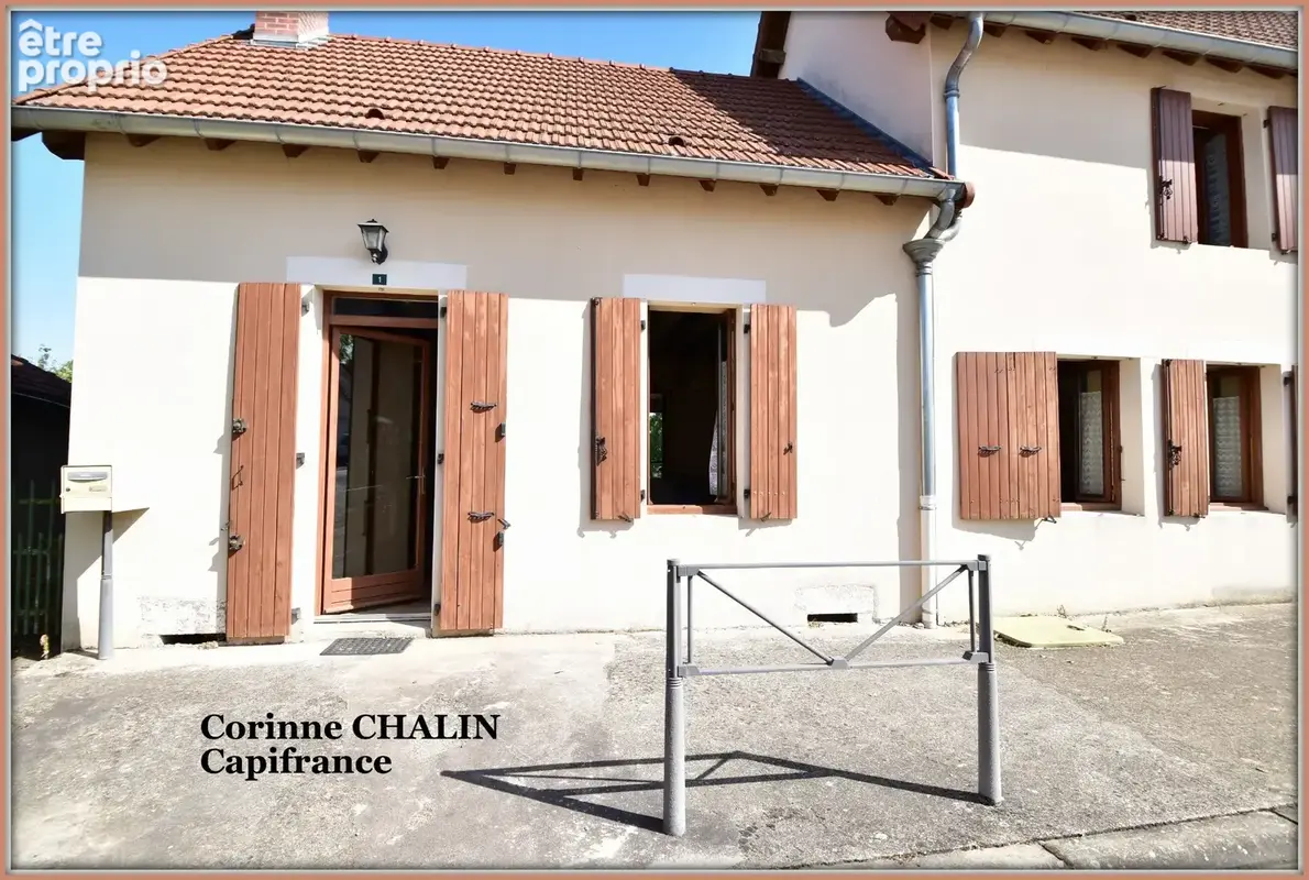 Maison à MONTCOMBROUX-LES-MINES