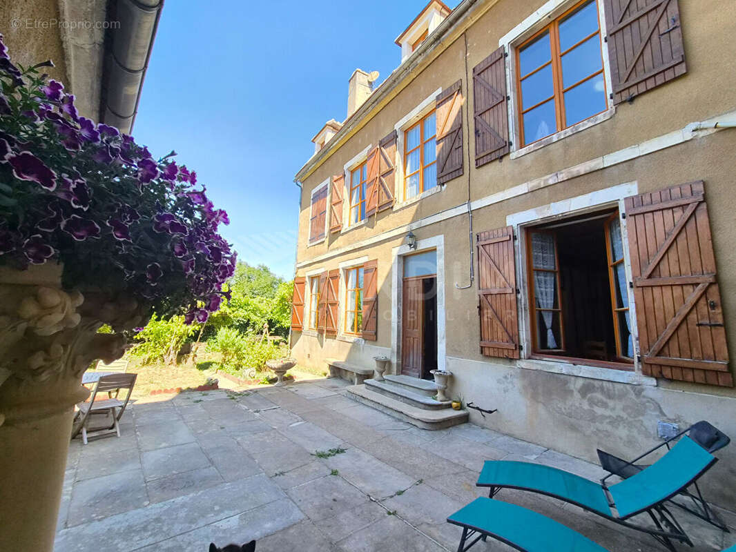 Maison à CRAVANT