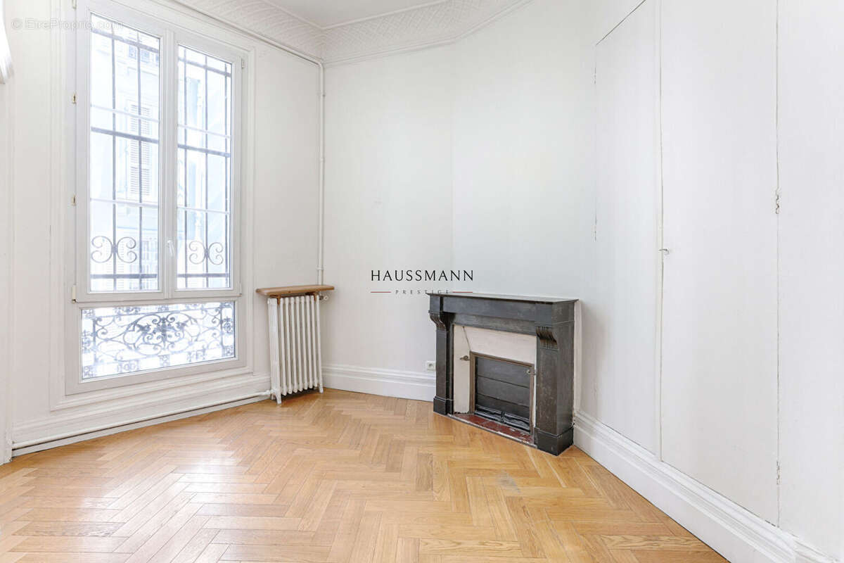 Appartement à PARIS-9E