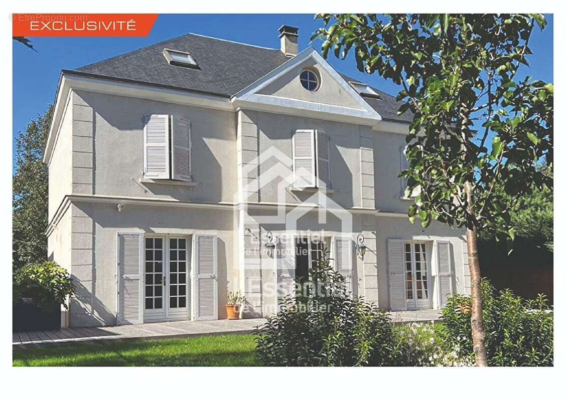 Maison à MAISONS-LAFFITTE