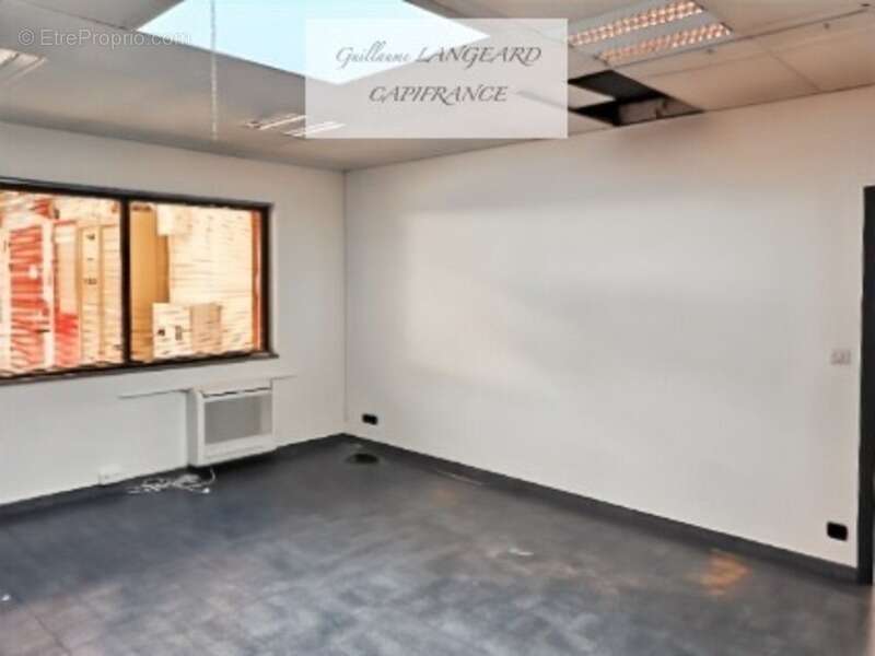 Commerce à IZERNORE