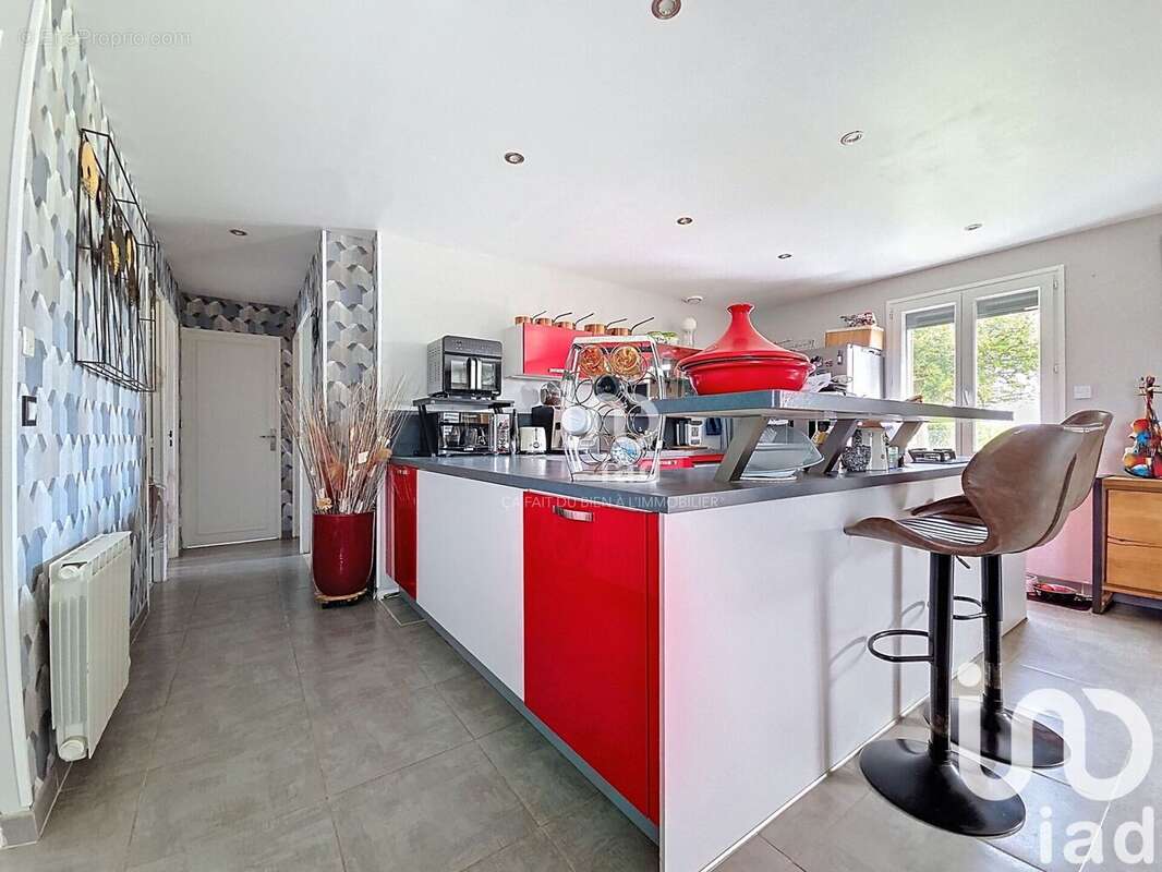 Maison 92 m² à Saint-Remy-Boscrocourt  - photo 7