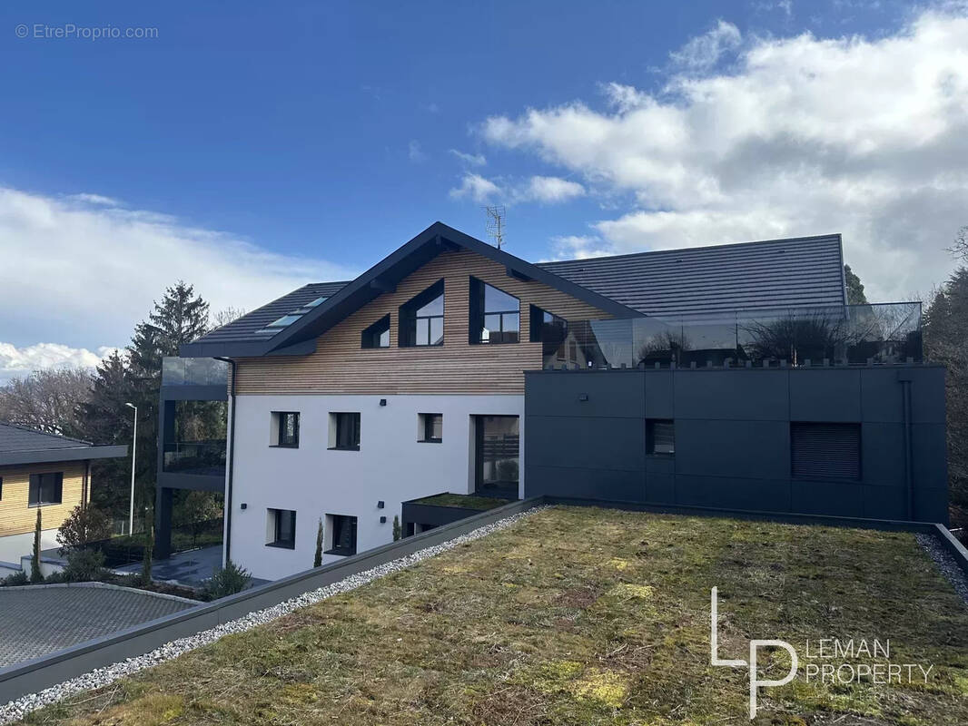 Appartement à NEUVECELLE