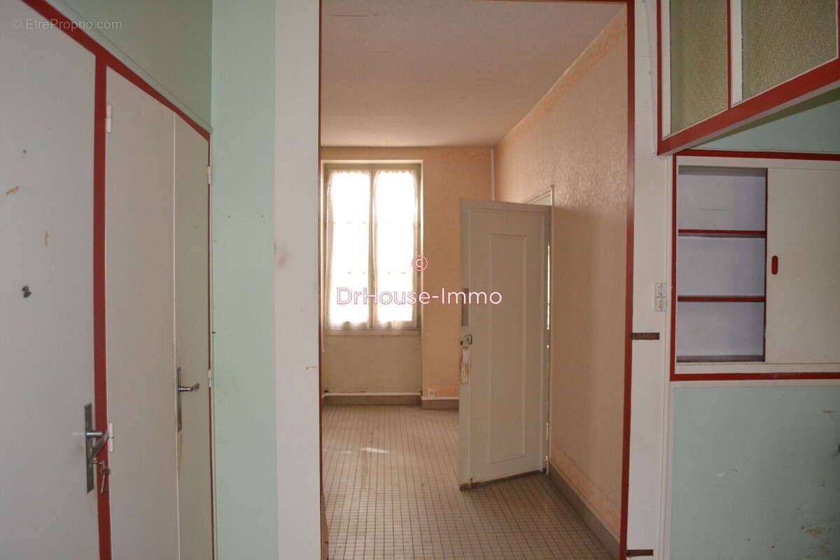 Maison à SAINT-AMAND-MONTROND