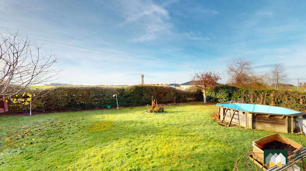Jardin avec vue dégagée  - Maison à UMPEAU