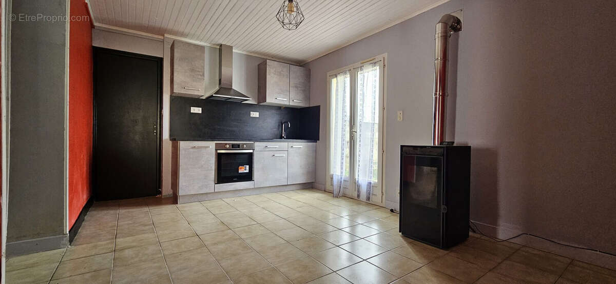 Maison à SAINT-LAURENT-DES-VIGNES