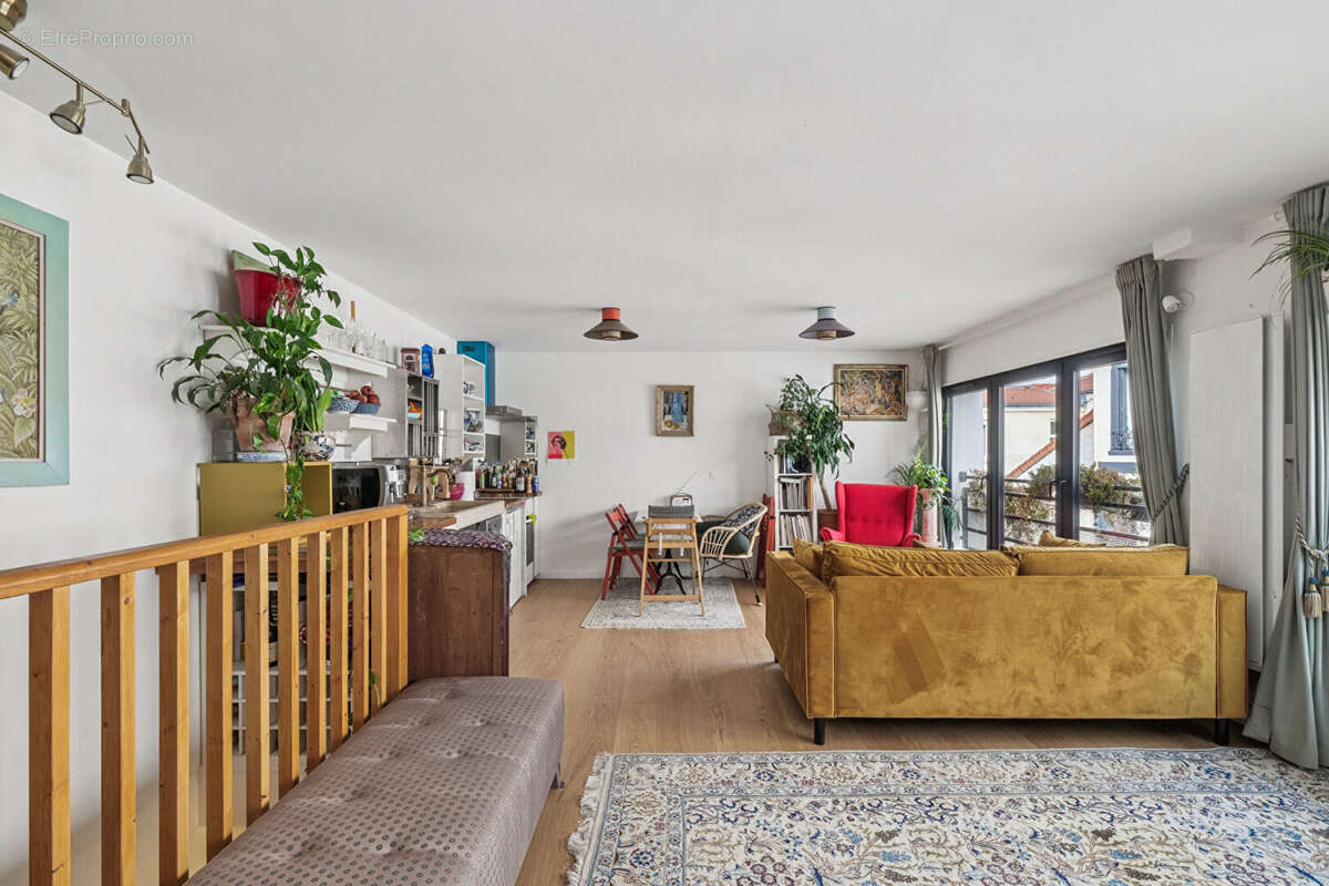 Appartement à LES LILAS