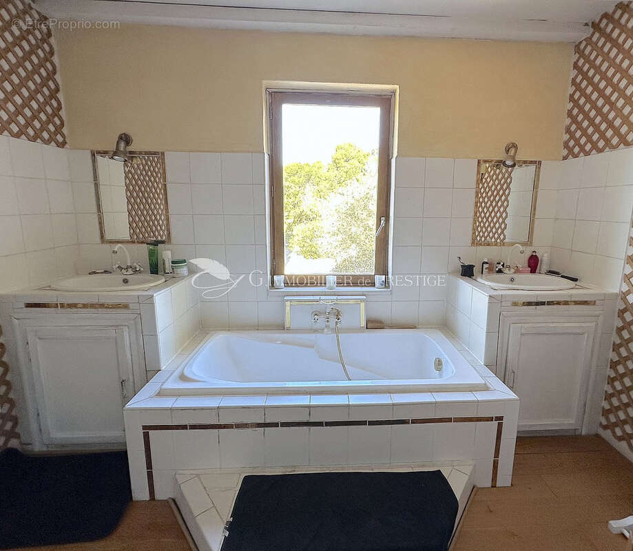 Maison à AIX-EN-PROVENCE