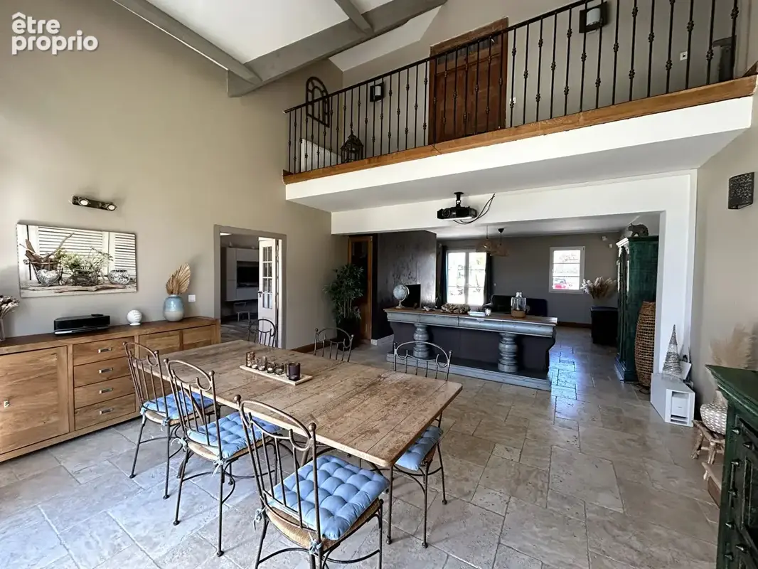 Marles-en-Brie, demeure de 400m2 - photo 9