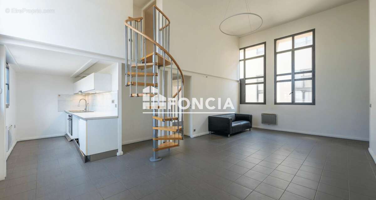 Appartement à AUBERVILLIERS
