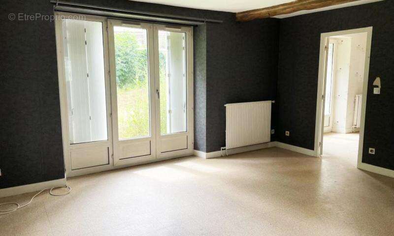 Maison à SAINT-GERVAIS-LA-FORET