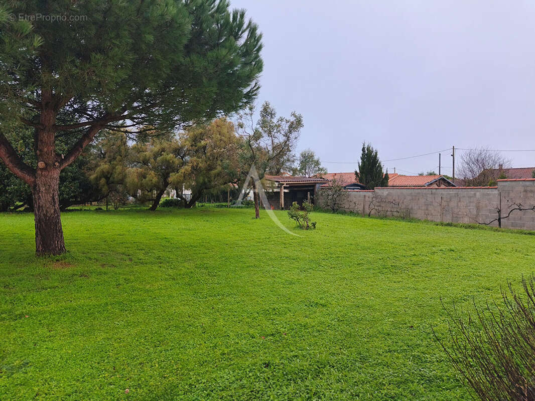 Maison à PORT-DES-BARQUES