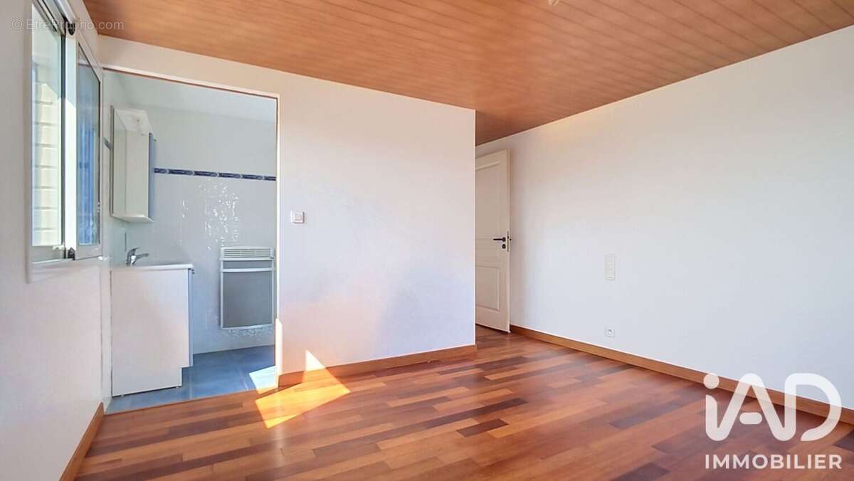 Maison 90 m² à Plozevet  - photo 7