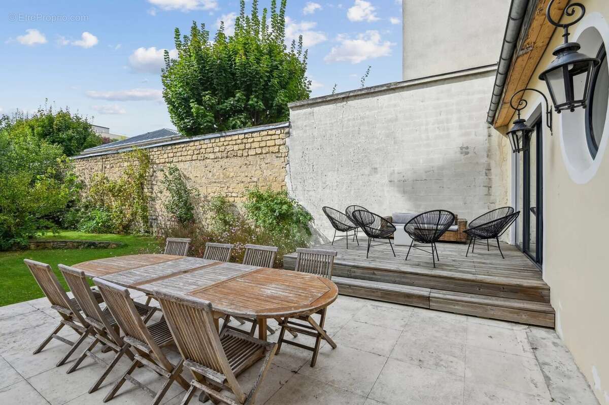 Maison à ASNIERES-SUR-SEINE