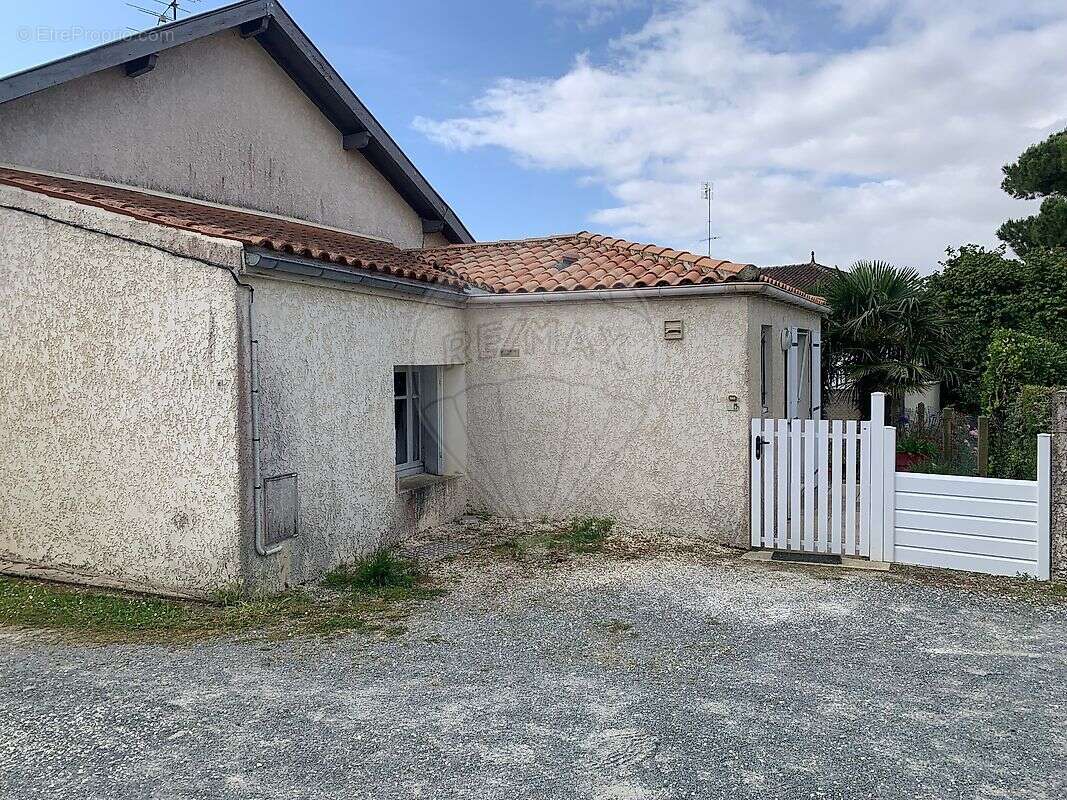 Maison à MESCHERS-SUR-GIRONDE