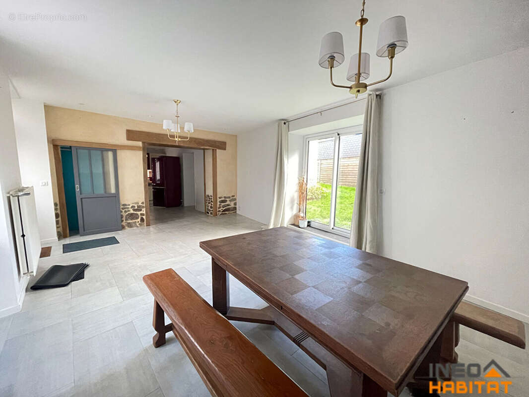 Maison à LA MEZIERE