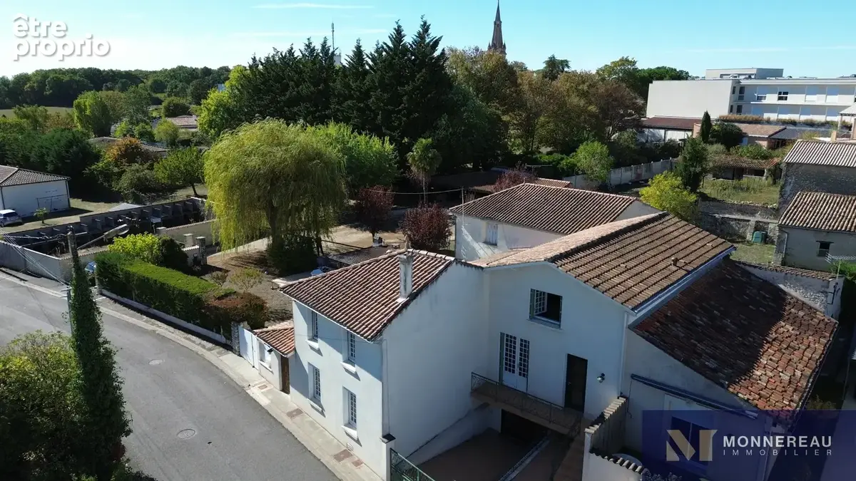 Maison de ville atypique avec jardin et garage - photo 25