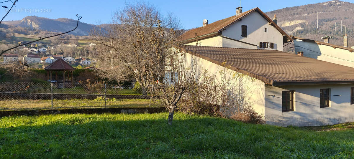 Maison Type 7 de 250 m2 habitables sur 1 682m2 de terrain constructible - photo 3