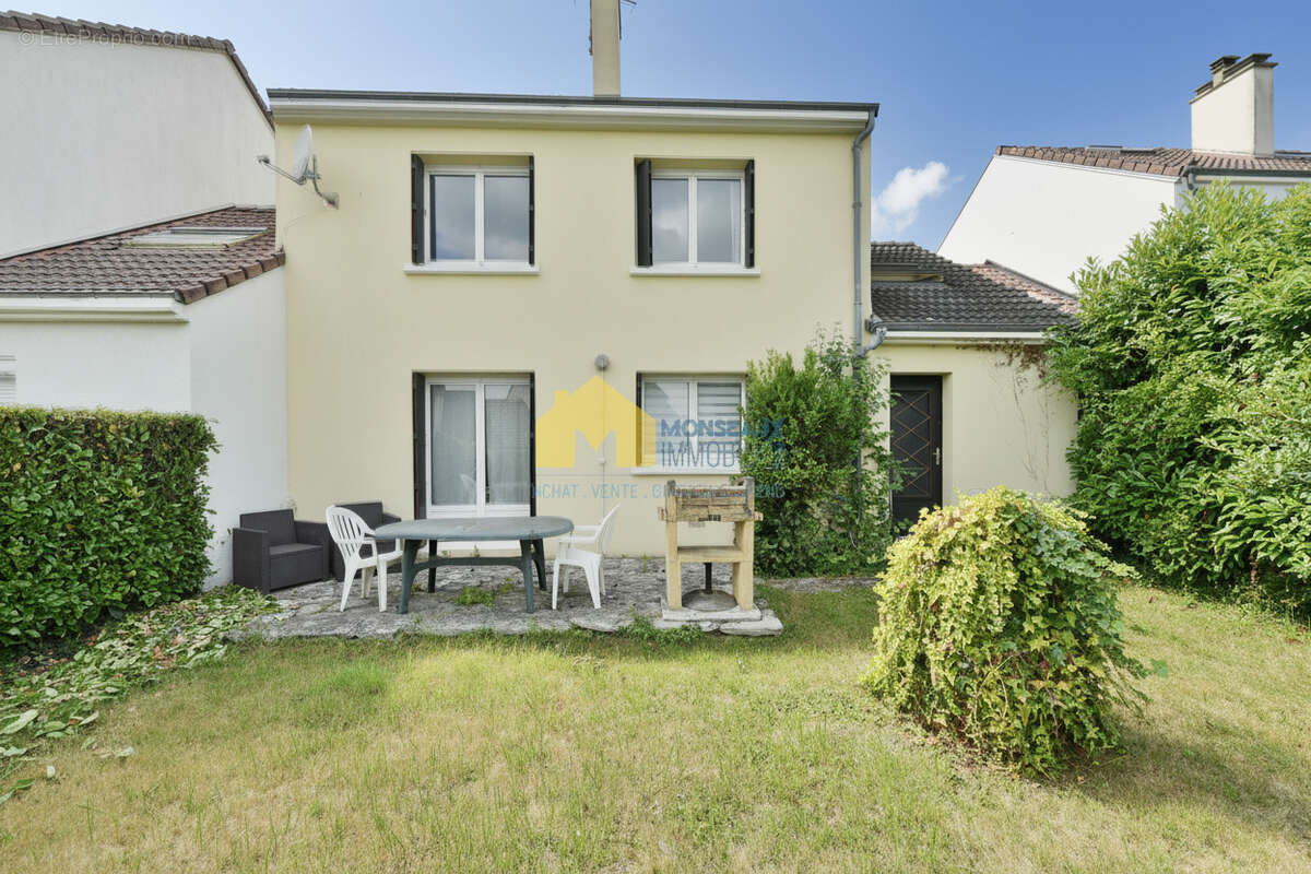 Maison à VILLIERS-SUR-ORGE