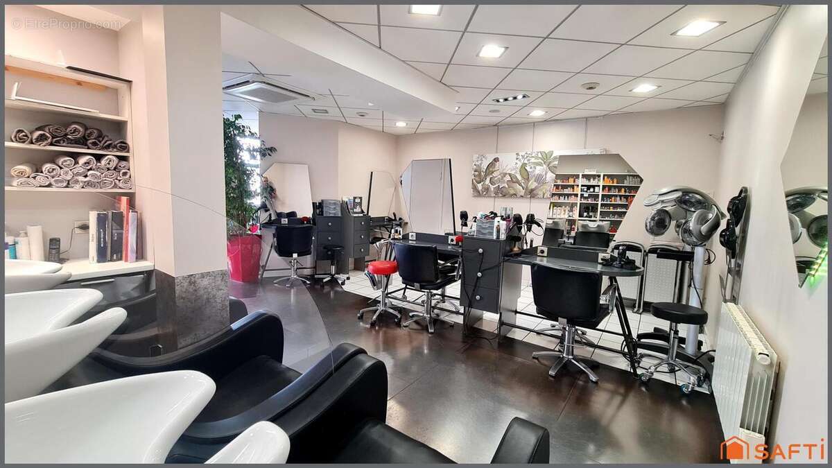 Photo 8 - Commerce à MACON