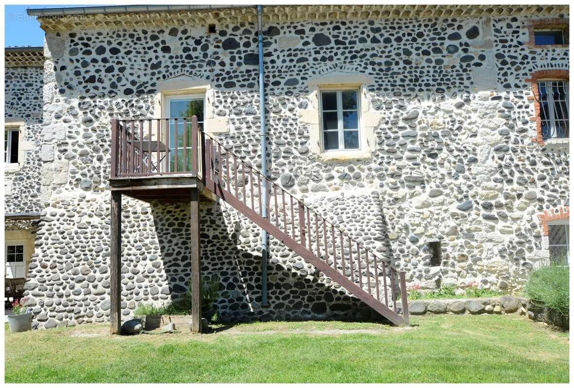 Appartement à CHOMERAC