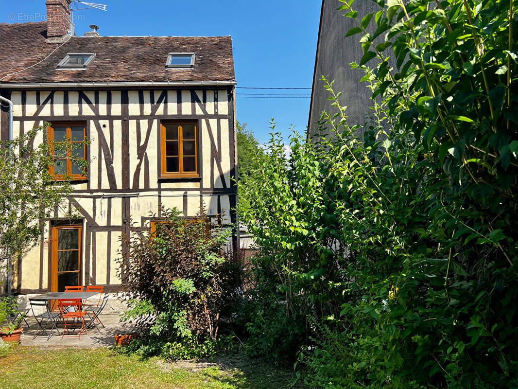 Maison à BEAUVAIS