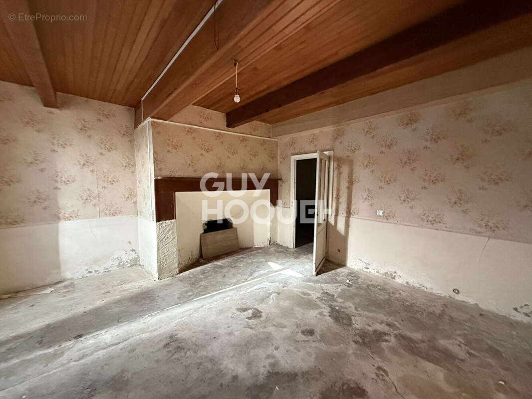 Maison à SAINT-RUSTICE