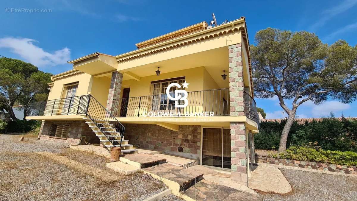 Maison à SAINT-RAPHAEL